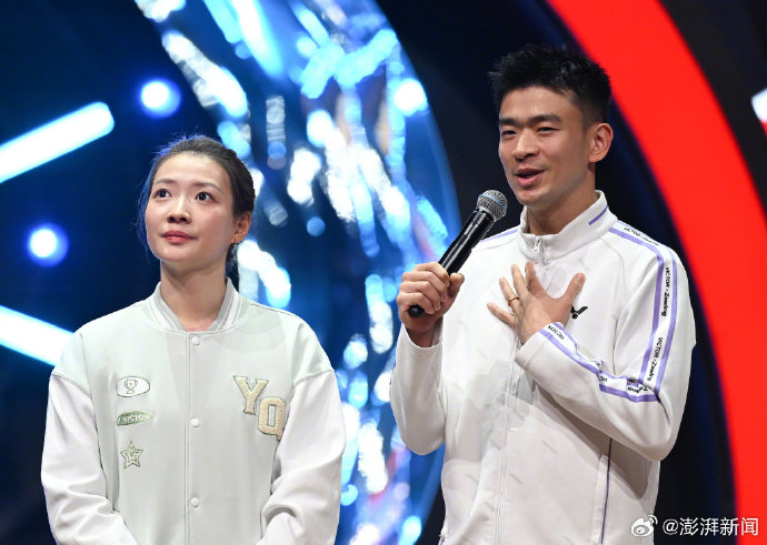 解说嘉宾黄雅琼在咪咕体育对这场中马汤杯大战做出了哪些具体分析和评价？