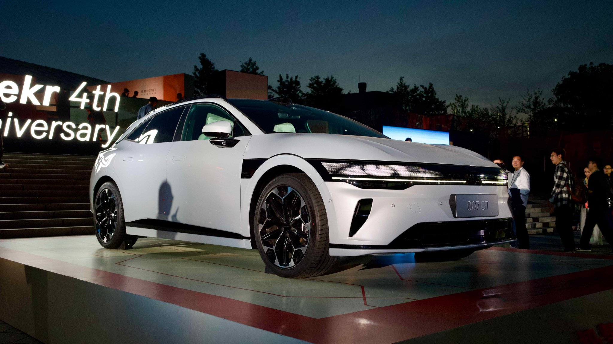 极氪007GT上市，限时19.99万起，标配激光雷达 | BitAuto