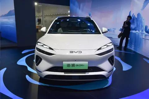 比亚迪海狮06DM-i，插电式混动SUV，纯电续航170km，轴距2820mm