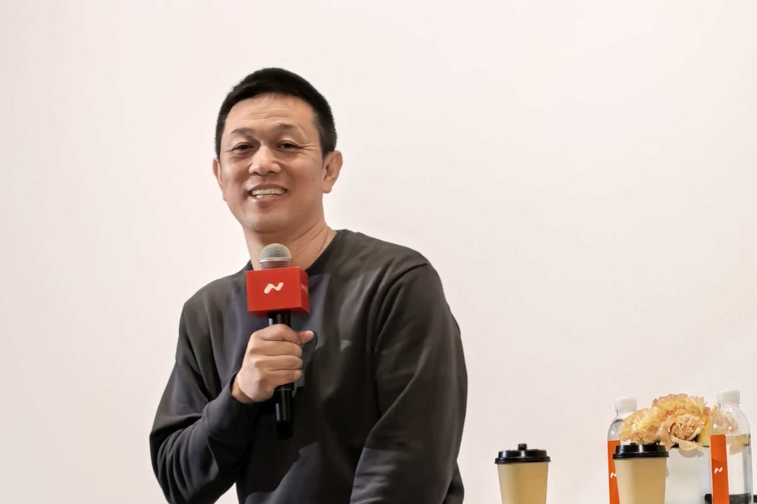 乐道L90新款上市 蔚来李斌:不迭代就没法参与竞争,公司经营得好是对用户最大的利益