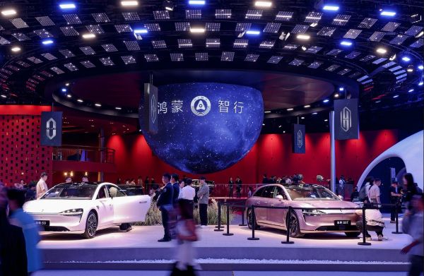 悦己时代，享界凭什么连续半年称王30万+新能源豪车市场|轿车|旅行车|奇瑞汽车|豪华品牌_订阅