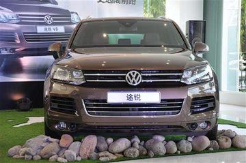 途锐V8[大众集团生产的四轮驱动SUV]