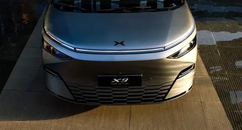 科技旗舰全面升舱:2025 款小鹏 X9 重新定义纯电 MPV 标杆