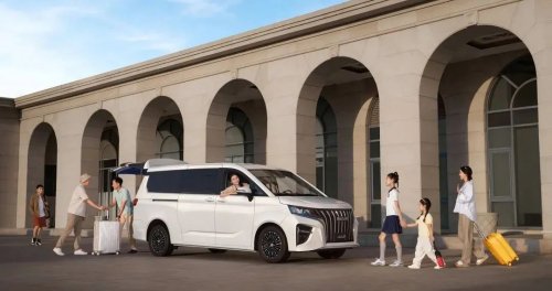 客运出行新选择 锐胜王牌E-M7引领新能源MPV发展 | BitAuto