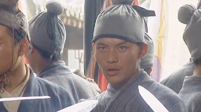 左冷禅利用旁门左道之人对付泰山掌门天门道长