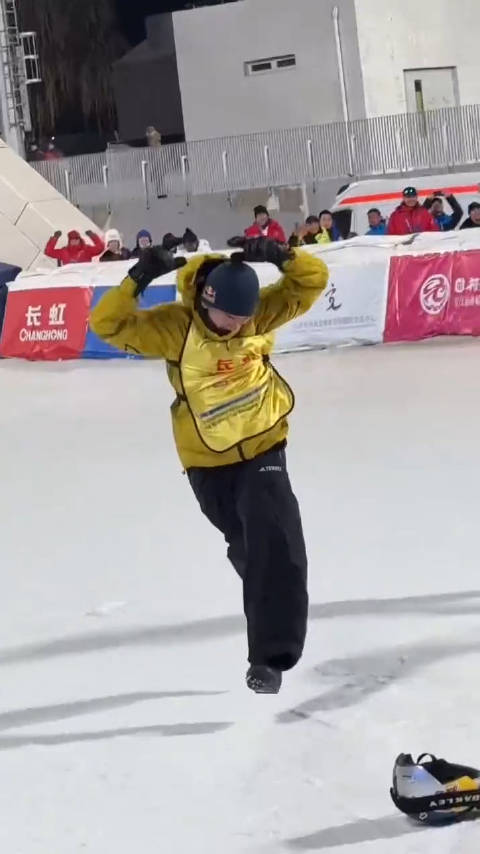 苏翊鸣北京主场夺冠，国际雪联赛季最佳