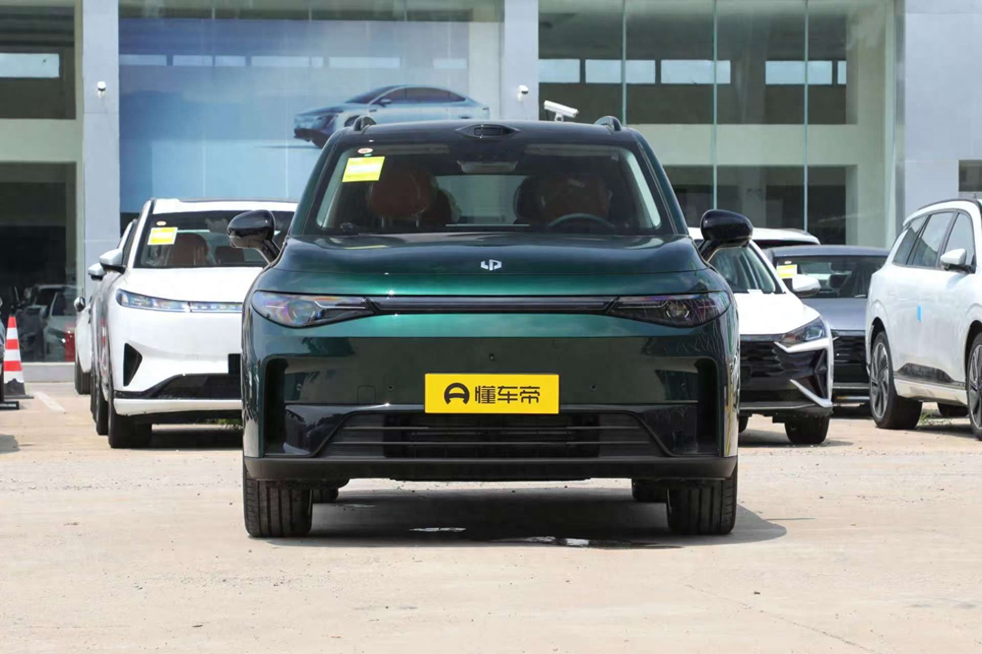 18万买六座SUV,激光雷达800V快充,这款国产车值得一看
