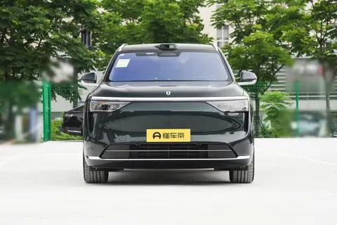 问界M8 智能驾驶实测:硬件冗余 + 全场景适配的家庭出行突破