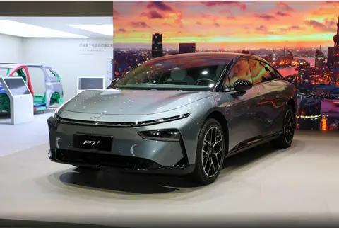 2025款小鹏P7+ 全面解析:智能轿跑的再进化