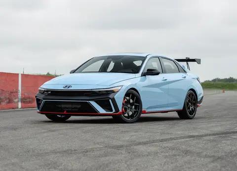 新车  约24.86万元起/换装天鹅颈尾翼,现代伊兰特N TCR版官图