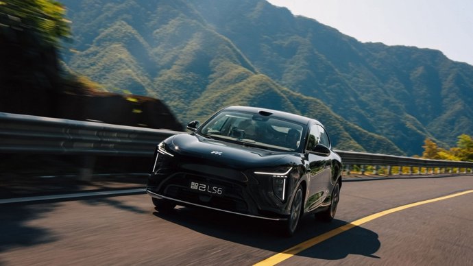 20万级新能源SUV赛道突围,智己LS6累计交付破10万