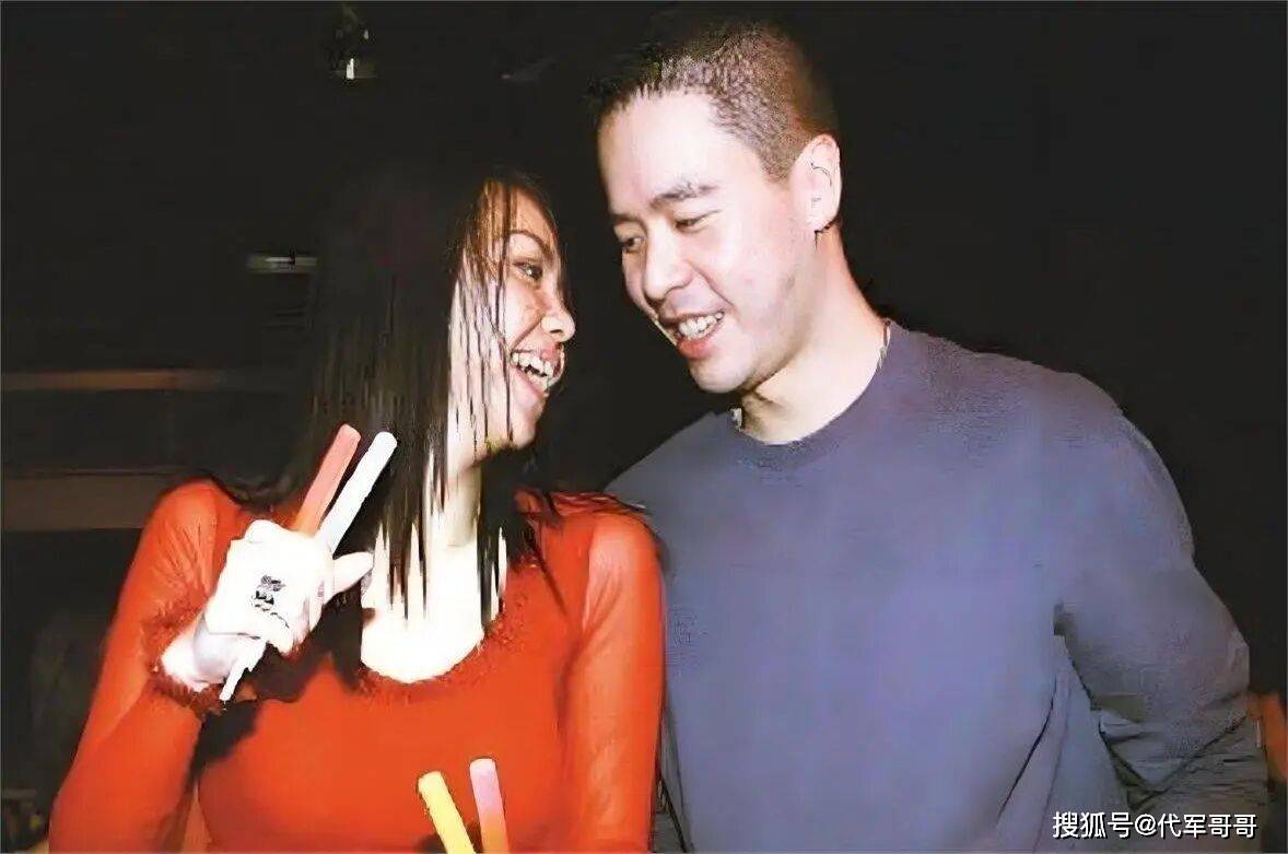 53岁张惠妹近况曝光！曾经历多段失败恋情，如今与小6岁男友感情稳定