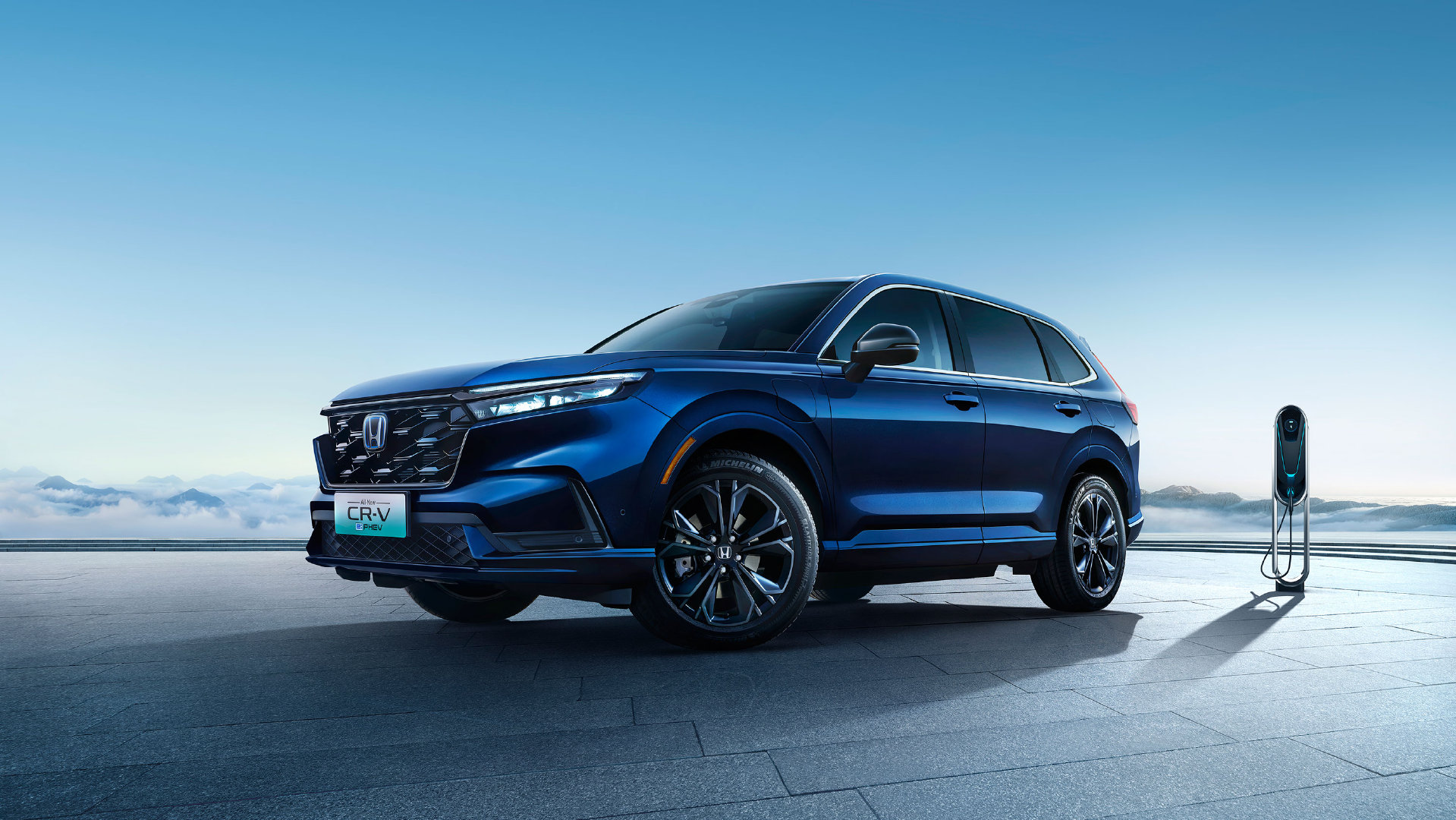 综合续航916km 馈电综合油耗5.5L CR-V PHEV混动技术浅析