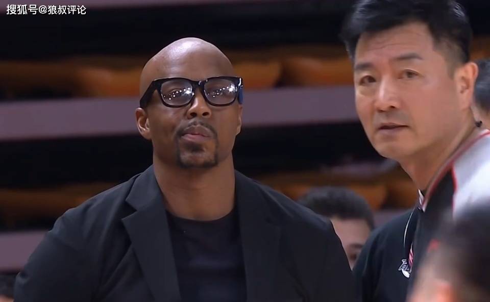 郭艾伦：广州主帅之前在NBA当助教理念比较先进进攻有100套战术