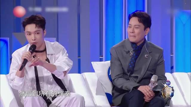 张艺兴点评希林娜依高唱歌，不料一句话，希林慌了神