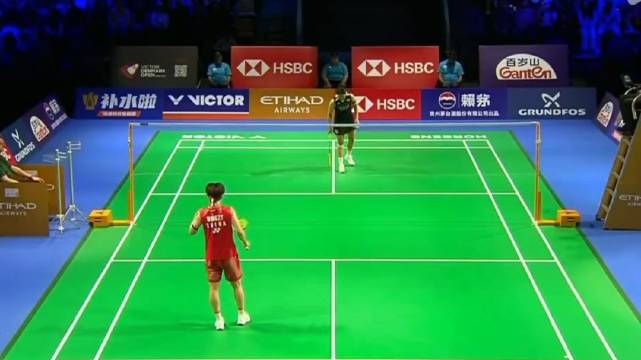 尤伯杯决赛王祉怡两局不敌安洗莹，国羽0-1落后韩国
