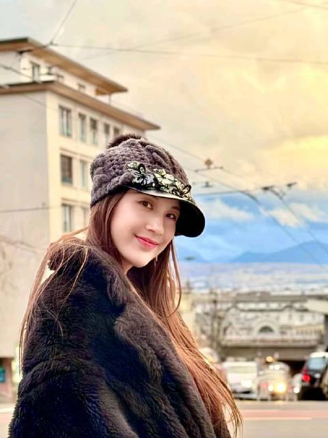黄圣依离开杨子后事业生活全面回升