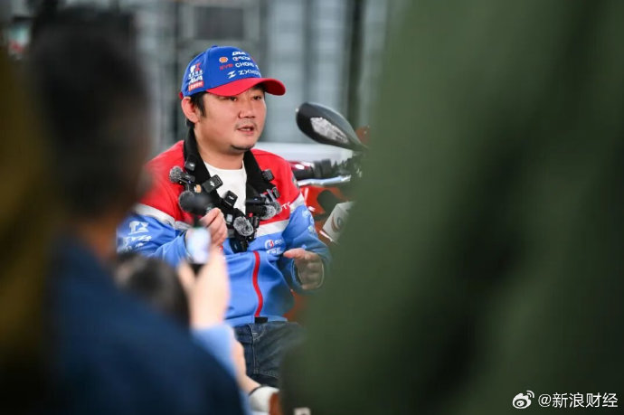 张雪为什么拒绝向新手出售高性能摩托车？