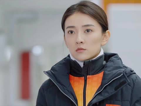 《冰雪之名》欧豪彭小苒演绎被排挤女孩以实力反击