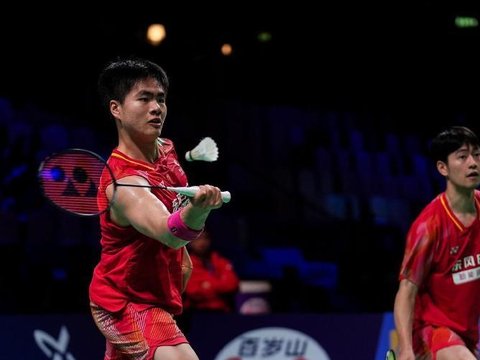 对攻战力压世锦赛冠军！梁伟铿/王昶2-0世界第2，国羽汤杯夺赛点