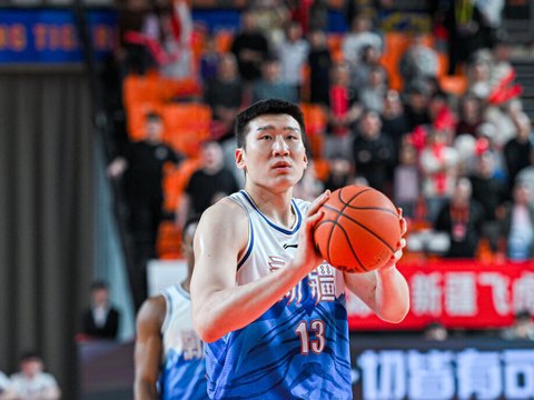 男篮短训营19人大名单出炉！新疆男篮六人入选，郭士强考察年轻球
