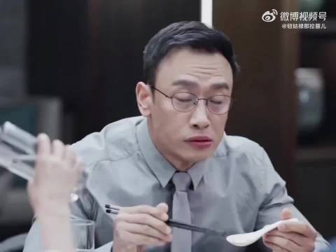 纪封许蜜语意外吻戏引关注，朱珠钟汉良等主演新剧《蜜语纪》热拍