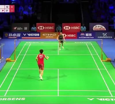 王祉怡0-2负安洗莹，国羽尤杯决赛暂落后