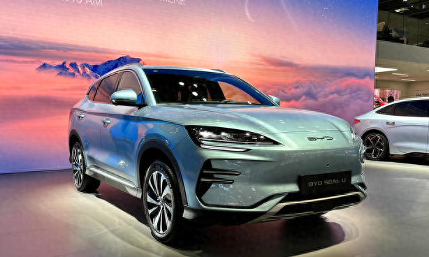 2025上半年欧洲车型畅销榜:前三名均为小型车，榜首卖出12.9万辆_新潮商评论