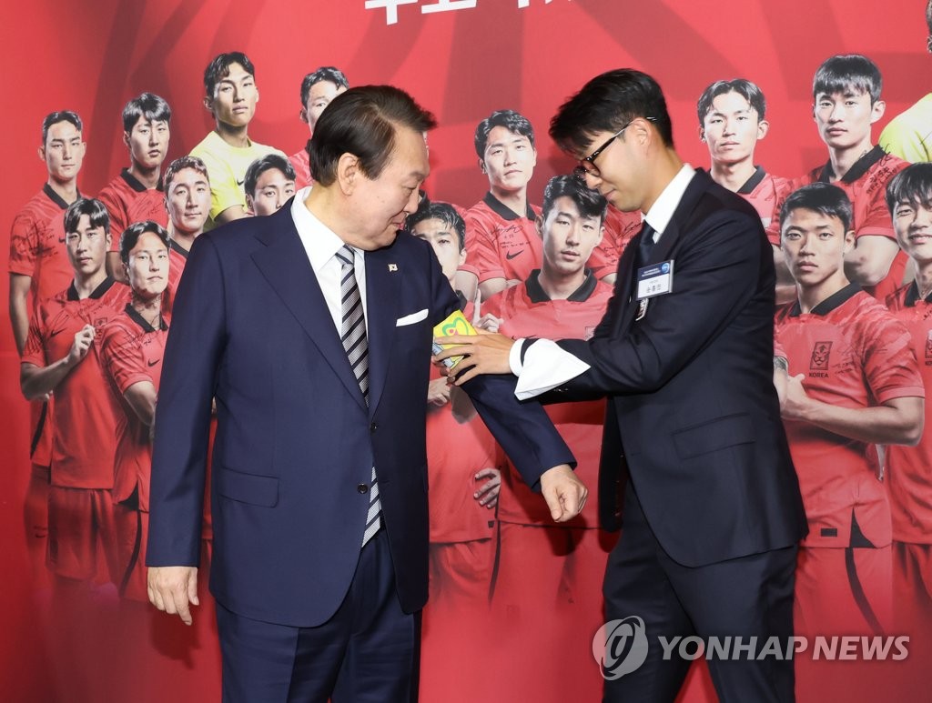 详讯：尹锡悦设宴欢迎韩国国足大赞顽强精神 | 韩联社