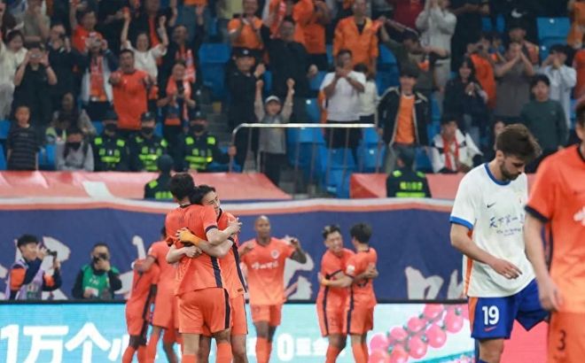 4-1，3-0！中超悲喜夜！泰山英博失利，玉昆申花赢球，积分榜更新