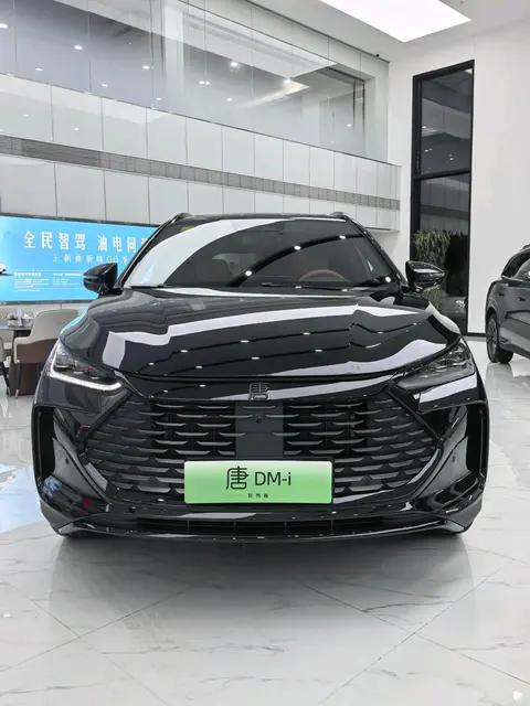 26款比亚迪唐DM-i实拍解析:内外设计的进化与适配