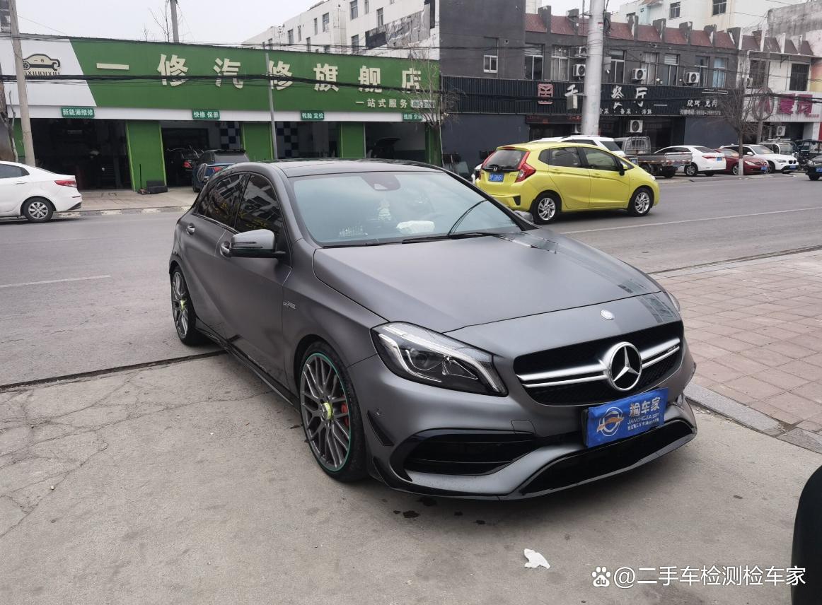 曾经秒天秒地,现在被电车秒!你还愿意20万买这辆奔驰小钢炮吗?