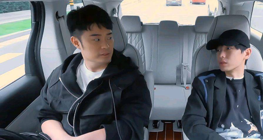 《五哈2》首播:鹿晗缺席,郭京飞存在感不强,笑点不如先导片