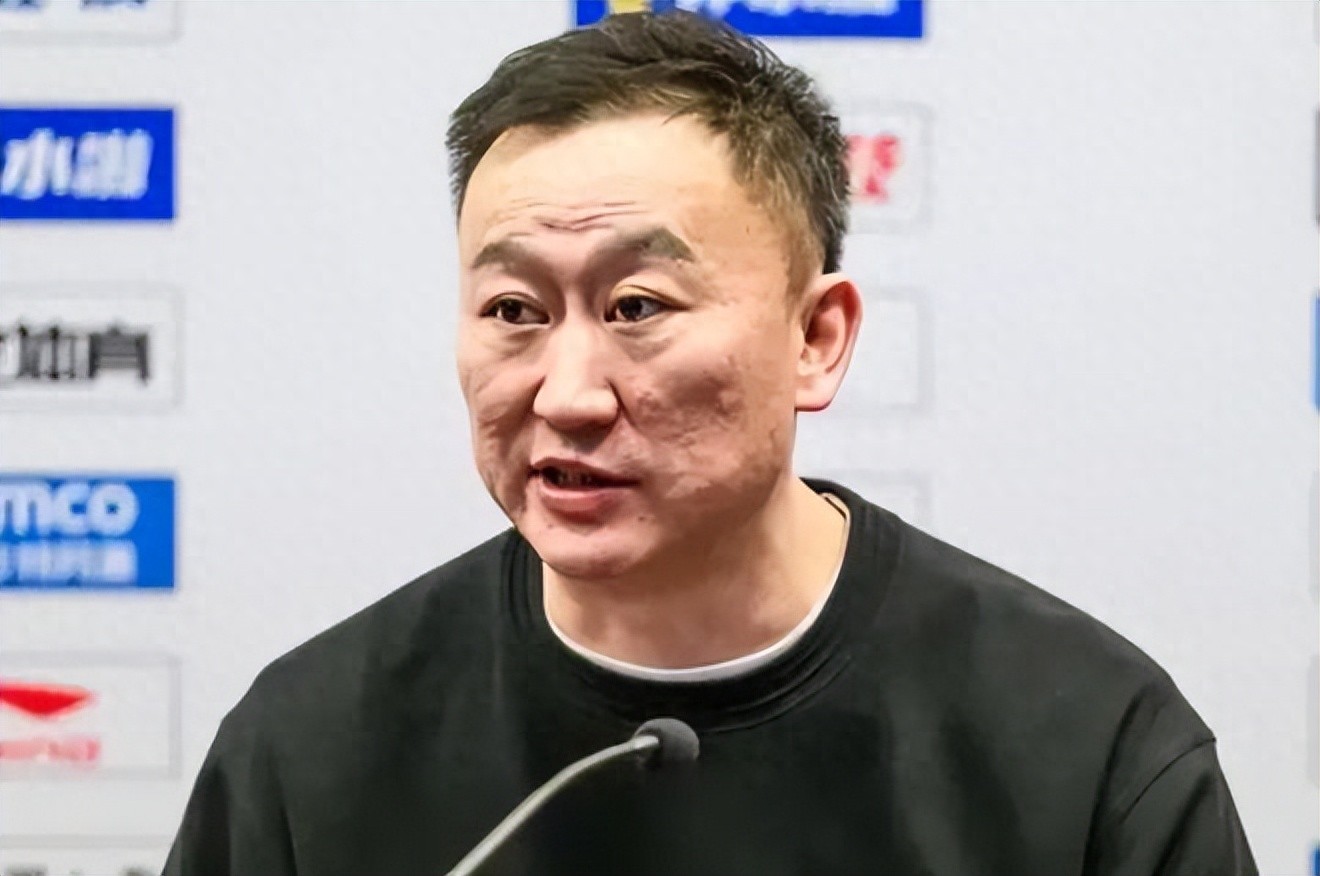 青岛队为什么打不过山西男篮？刘维伟终于说出心里话，说得很实在