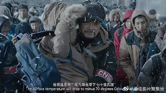 宇航员为完成任务，不得不离开家人去宇宙生活，太难了