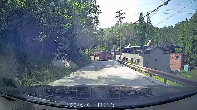 无中心线道路事故，视频车应该是全责，主责还是次责呢？