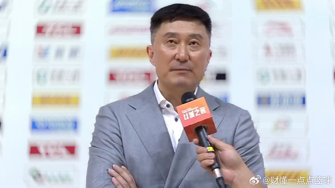 广东队如何在首轮经历爆冷失利后完成逆转晋级的？
