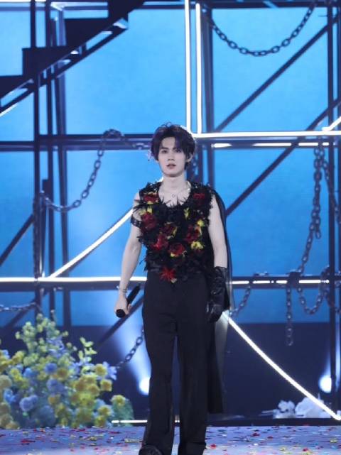 someone like you @时代少年团-张真源 .