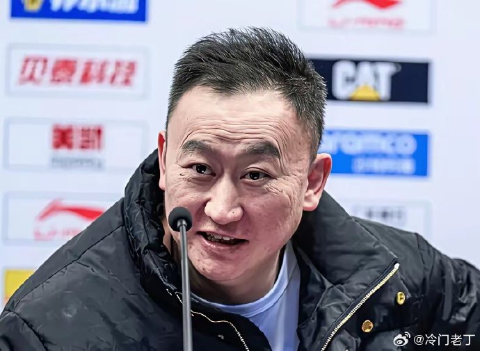青岛男篮和主教练刘维伟是否需要为外援的违规行为承担更多责任？