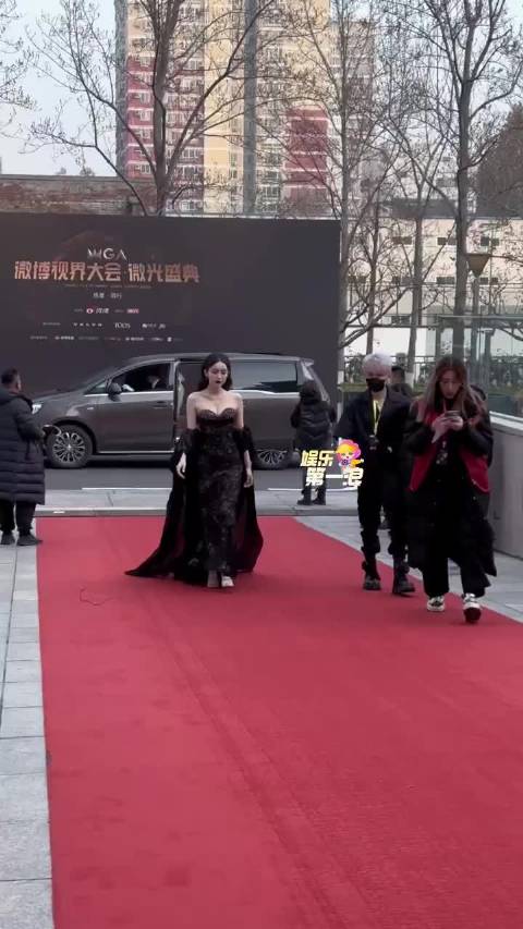 张翰与郑爽、娜扎感情经历引关注