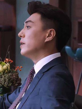 靳东笑言：“为大叔群体正名！”