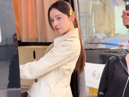 娜扎生日与粉丝共赏双彩虹