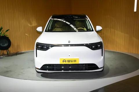 从交互到智驾,问界 M8 与理想系列座舱差异大赏!