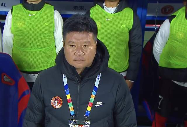 再见李金羽，徐正源执教辽宁铁人 现场督战对阵成都 严鼎皓难难了