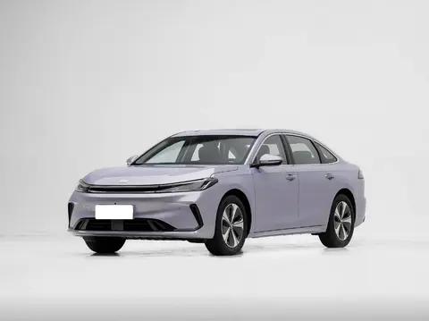 银河A7 EV/EM双车上市 限时8.98万起 EV续航550km EM续航235km