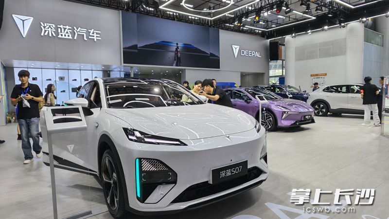 专属限时福利拉满,深蓝汽车6款明星车型出击湖南车展