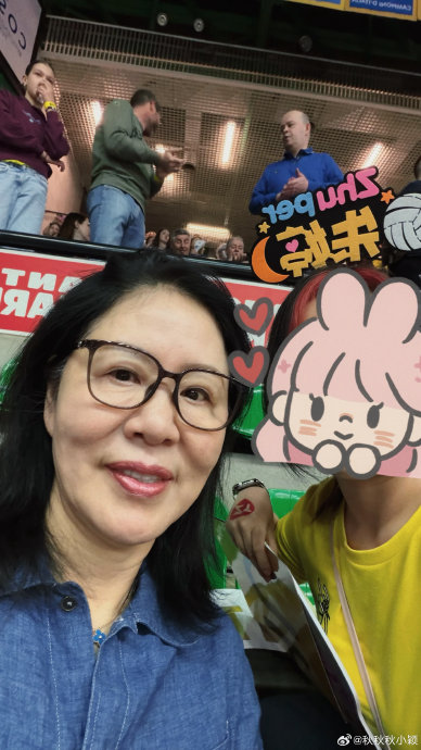 朱婷为何在赛后为球迷长时间签名合影，她当时的状态是怎样的？