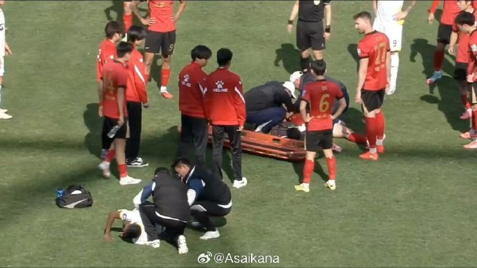 核心外援报销！山东泰山申花焦点战悬念陡增，黑马搅局中超格局巨变