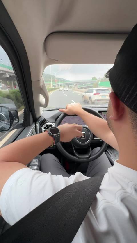 你认为坦克400存在哪些不足之处？
