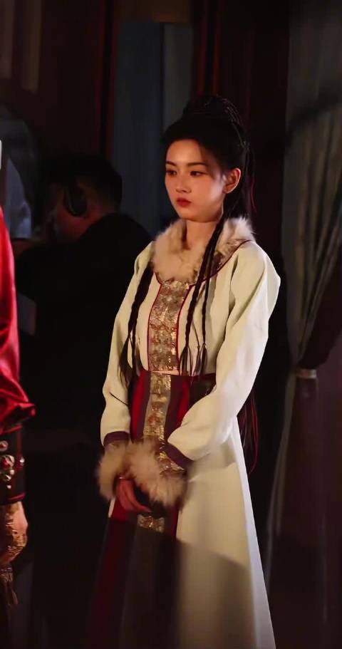 宋祖儿《司宫令》异域造型曝光，吴蒖蒖新妆造惊艳亮相